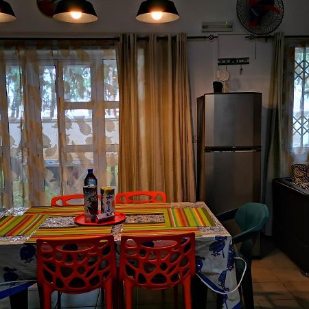 Oceanside Licenced Tourist Residence Flic en Flac ภายนอก รูปภาพ