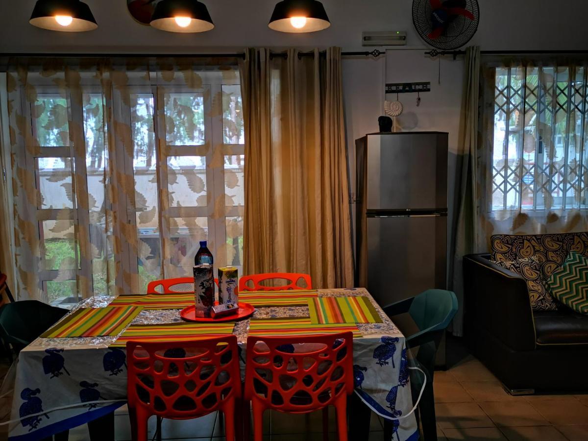 Oceanside Licenced Tourist Residence Flic en Flac ภายนอก รูปภาพ